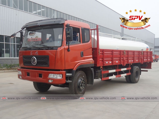 Front view of cargo truck with 10,000litres water tanker